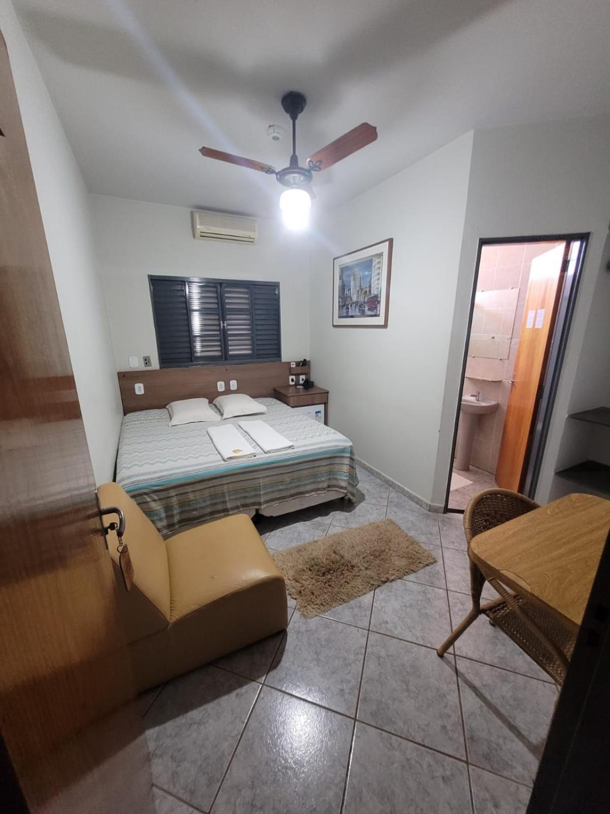Hotel Graunas São Carlos Kültér fotó